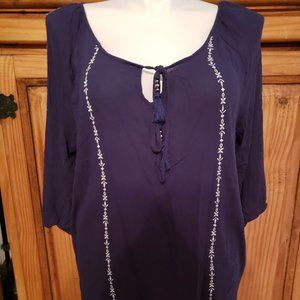 Torrid Navy Blouse with White Embroidery 2X Boho Peasant Hippie